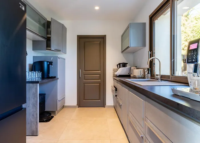 Marie Vue Et Piscine Privee A * Сет