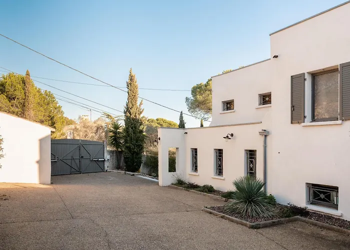 Marie Vue Et Piscine Privee A Дом отдыха Сет